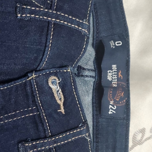 Jeans - Picture 2 of 4